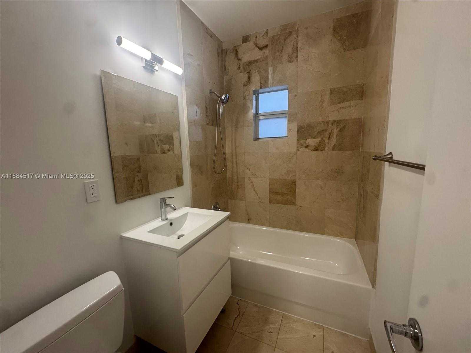 Small Image of 7734 ABBOTT AVE #204, Miami Beach Number 9
