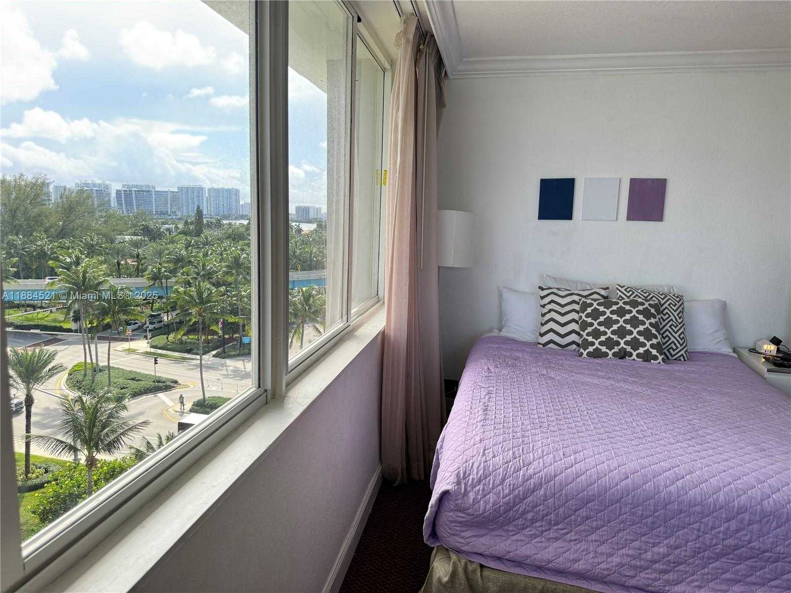 Small Image of 19201 COLLINS AVE #644, Sunny Isles Beach Number 4