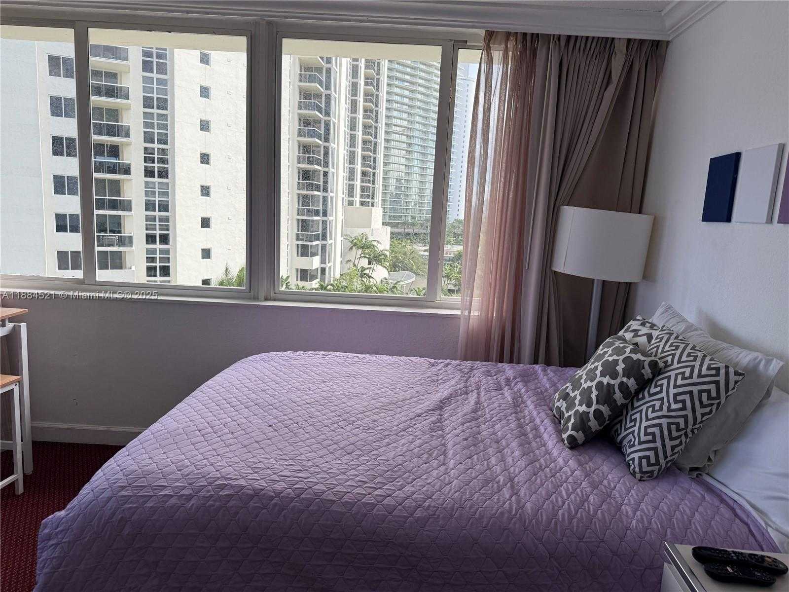 Small Image of 19201 COLLINS AVE #644, Sunny Isles Beach Number 5