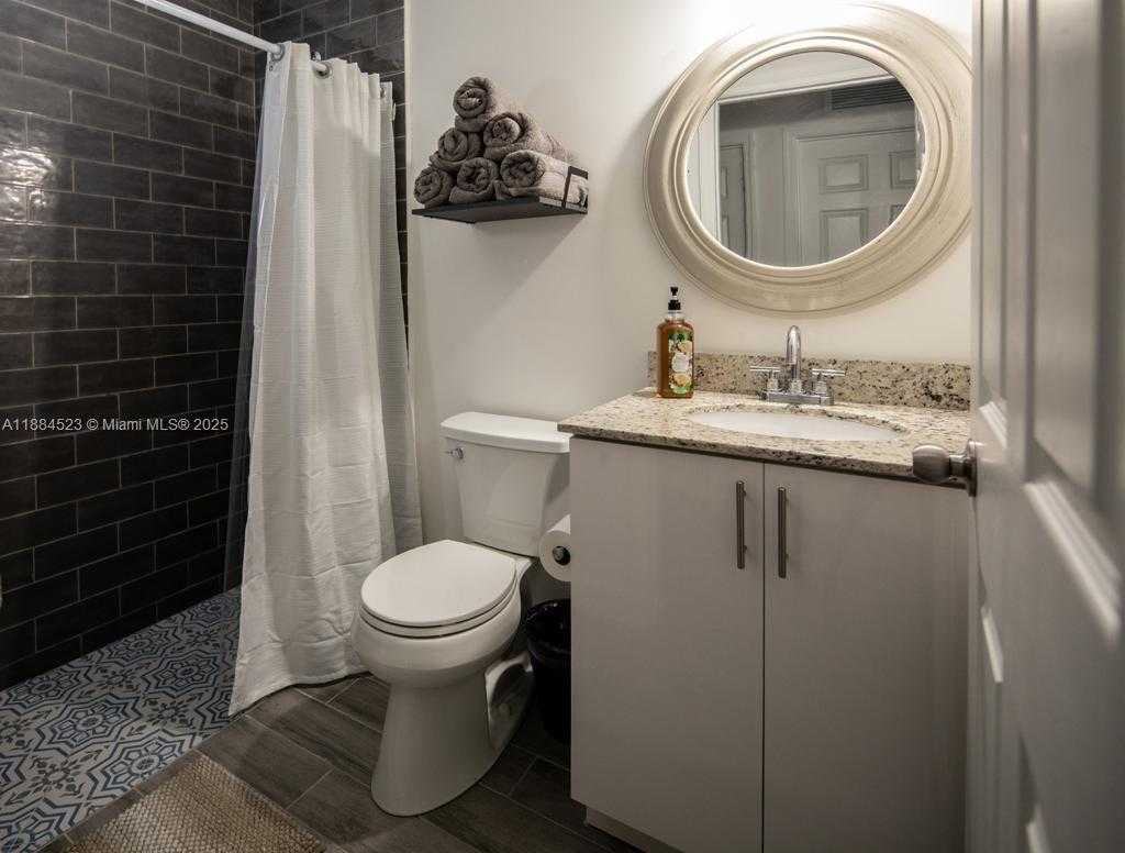 Small Image of 2800 SOUTH WEST 4TH ST #A, Miami Number 12