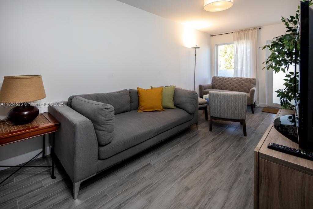 Small Image of 2800 SOUTH WEST 4TH ST #A, Miami Number 4