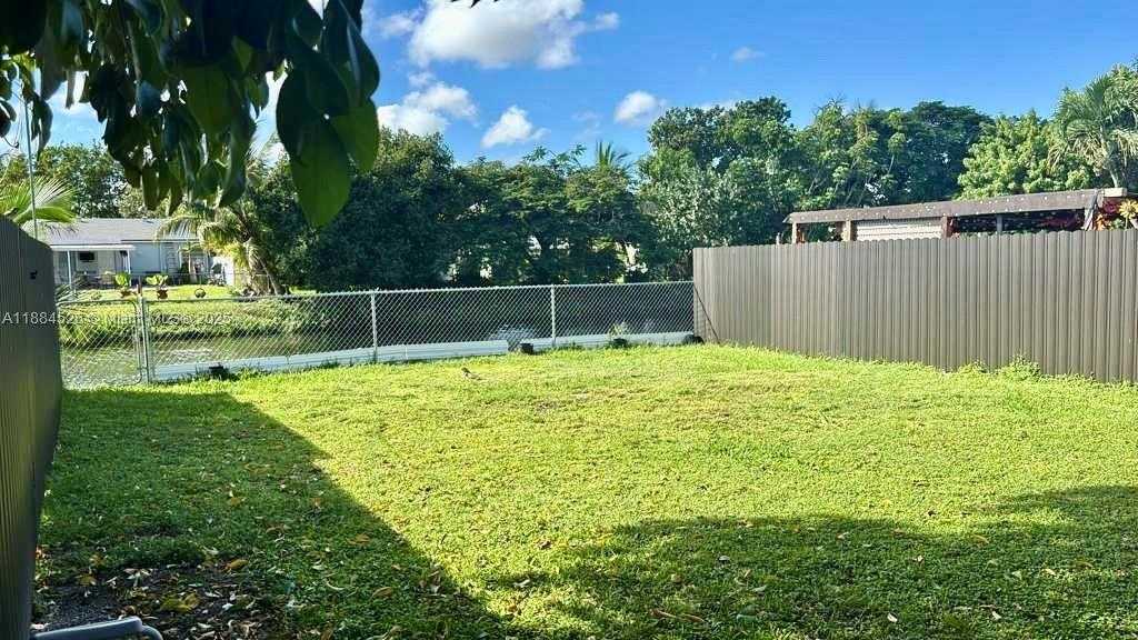 Small Image of 12888 SOUTH WEST 53RD ST, Miami Number 14