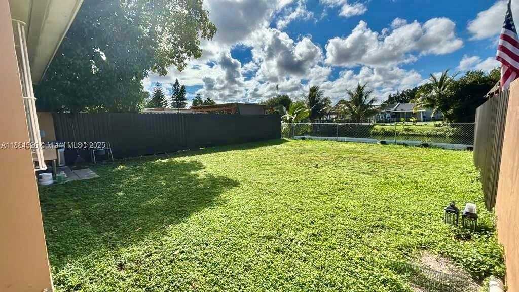 Small Image of 12888 SOUTH WEST 53RD ST, Miami Number 15