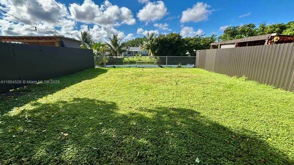 Small Image of 12888 SOUTH WEST 53RD ST, Miami Number 16