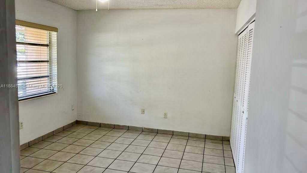Small Image of 12888 SOUTH WEST 53RD ST, Miami Number 3
