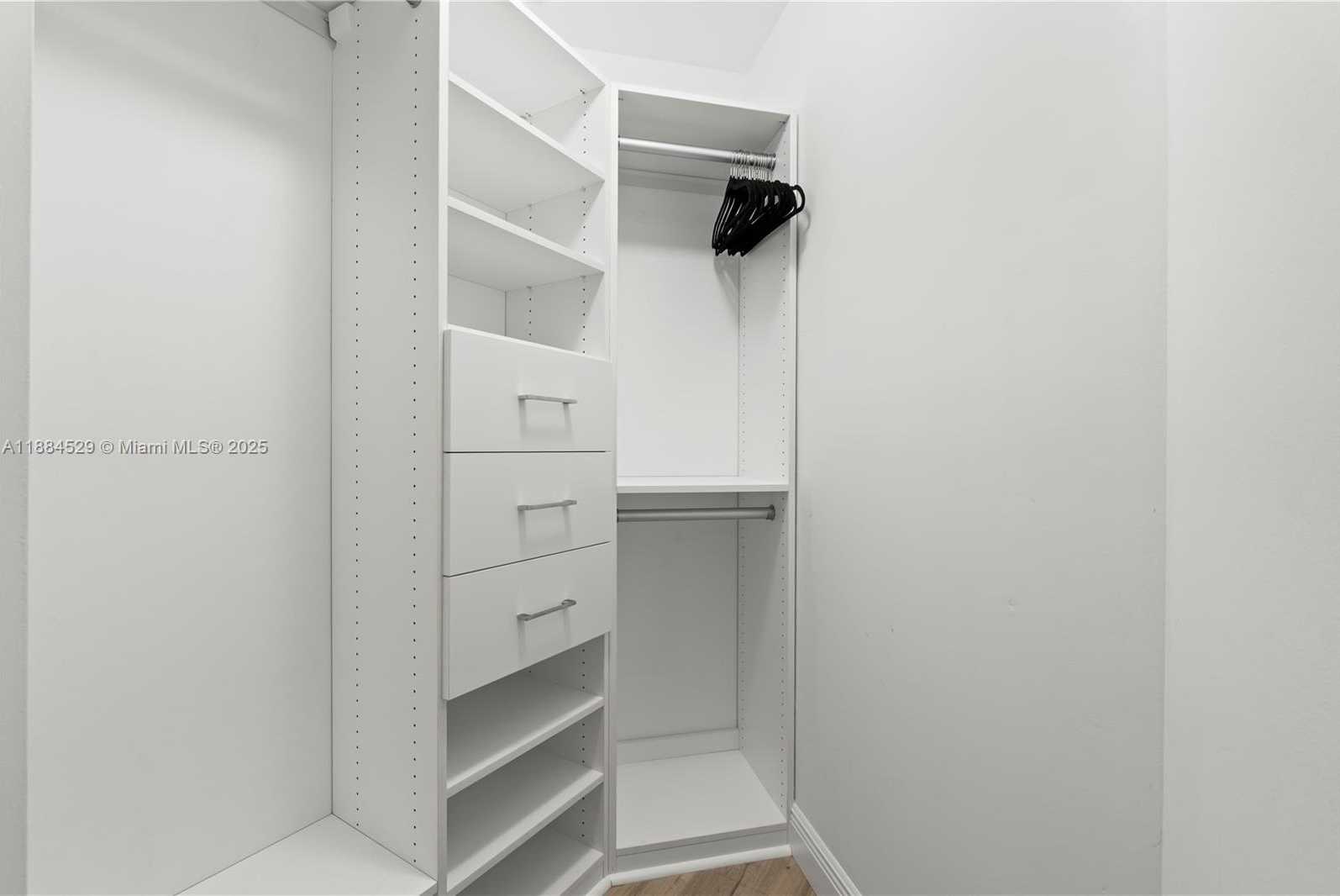 Small Image of 45 SOUTH WEST 9TH ST #1708, Miami Number 16