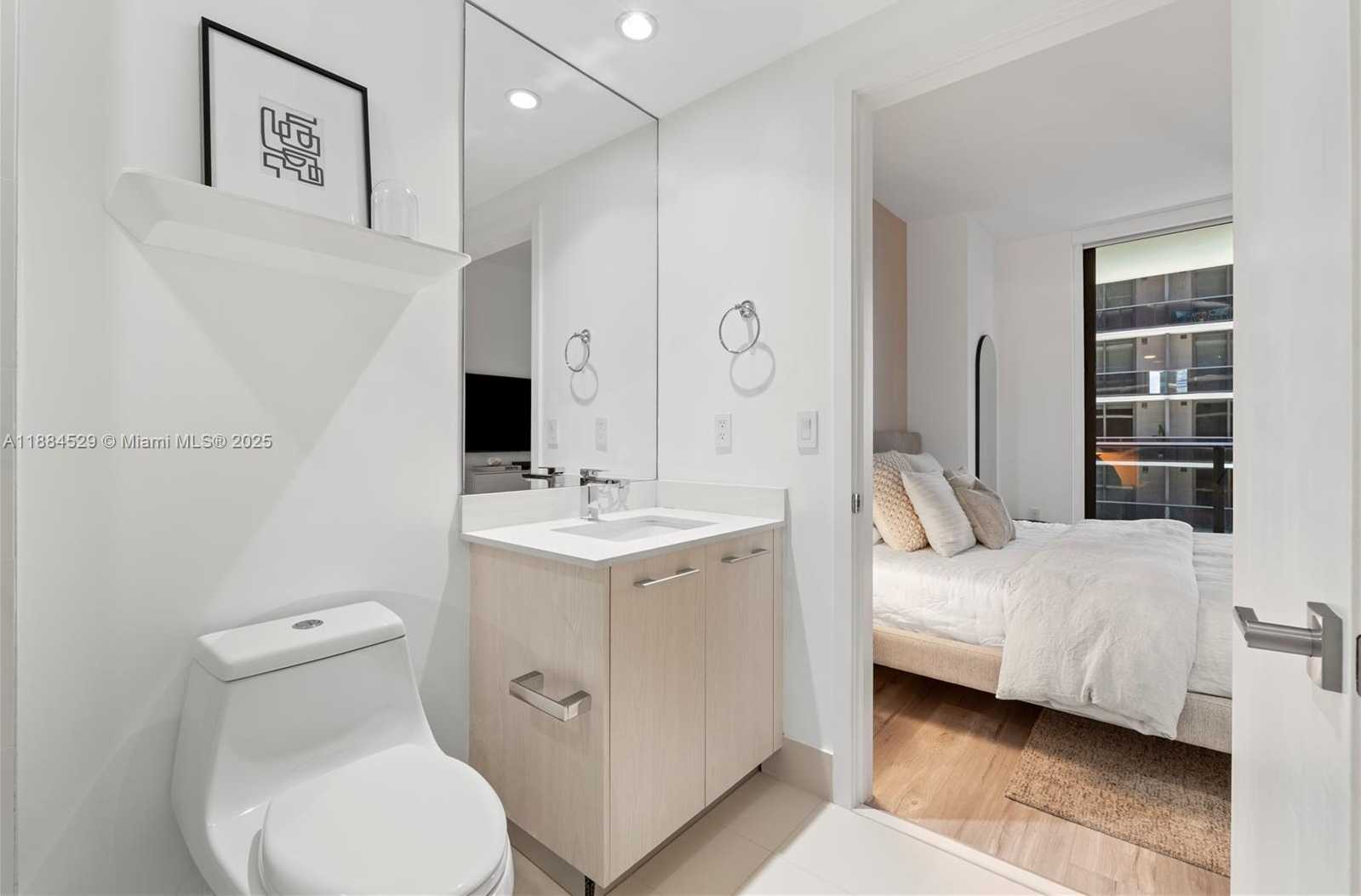 Small Image of 45 SOUTH WEST 9TH ST #1708, Miami Number 17