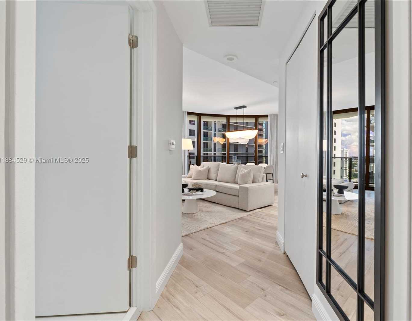 Small Image of 45 SOUTH WEST 9TH ST #1708, Miami Number 2