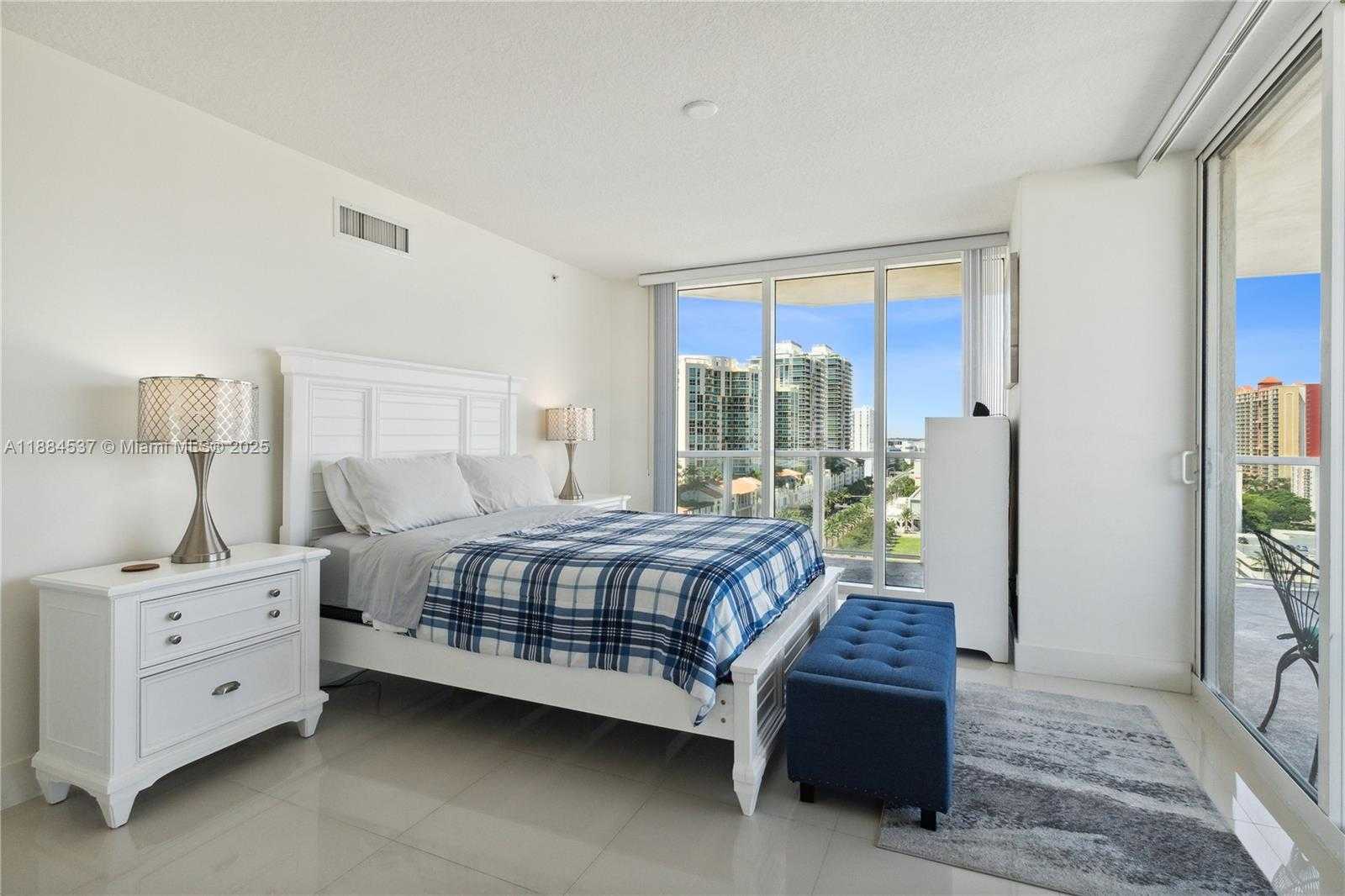 Small Image of 16699 COLLINS AVE #1407, Sunny Isles Beach Number 11