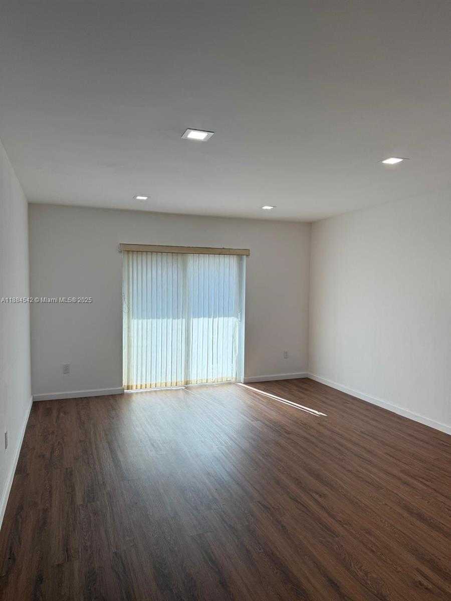 Small Image of 10794 NORTH KENDALL DR #B18, Miami Number 10