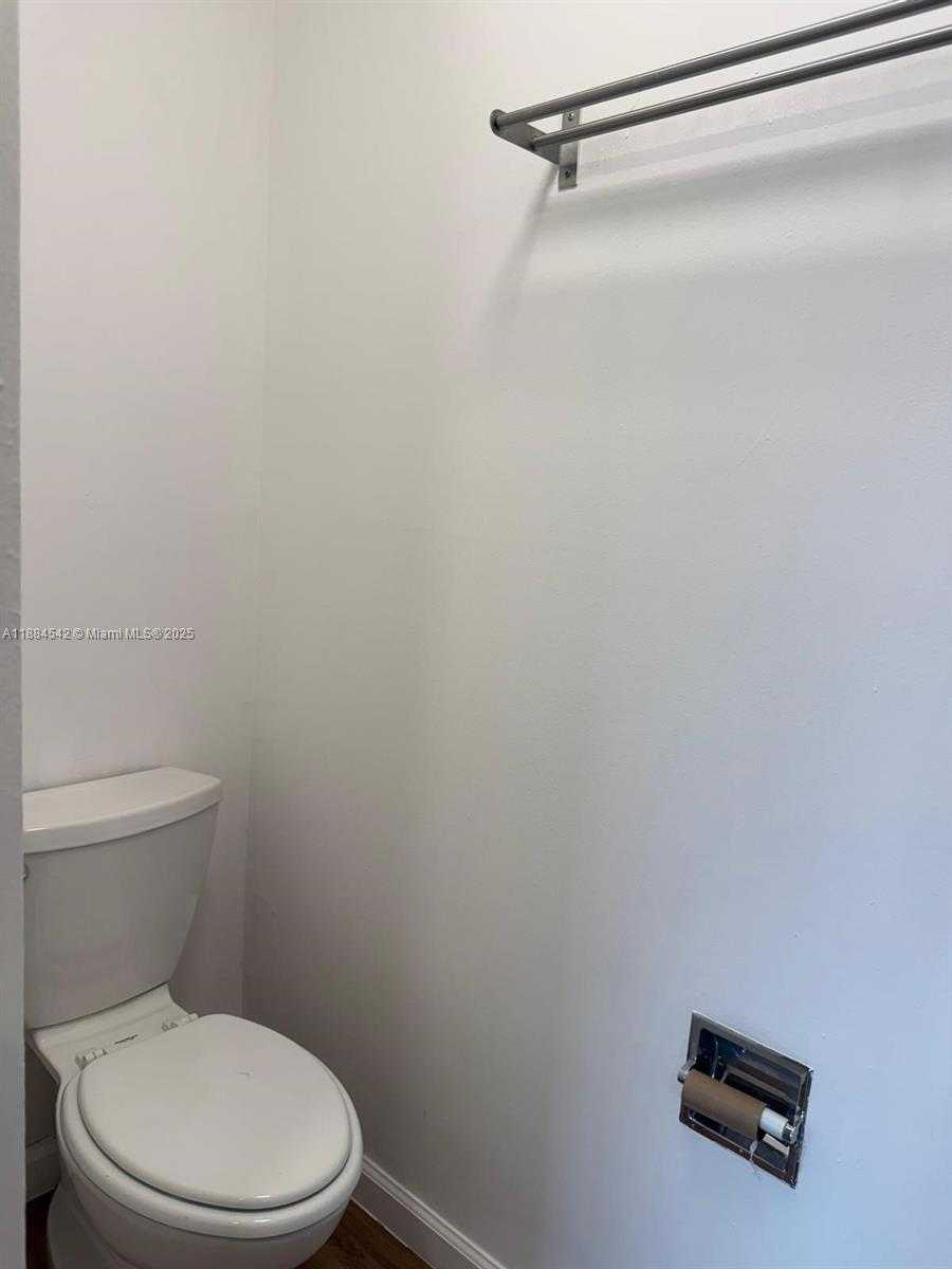 Small Image of 10794 NORTH KENDALL DR #B18, Miami Number 16