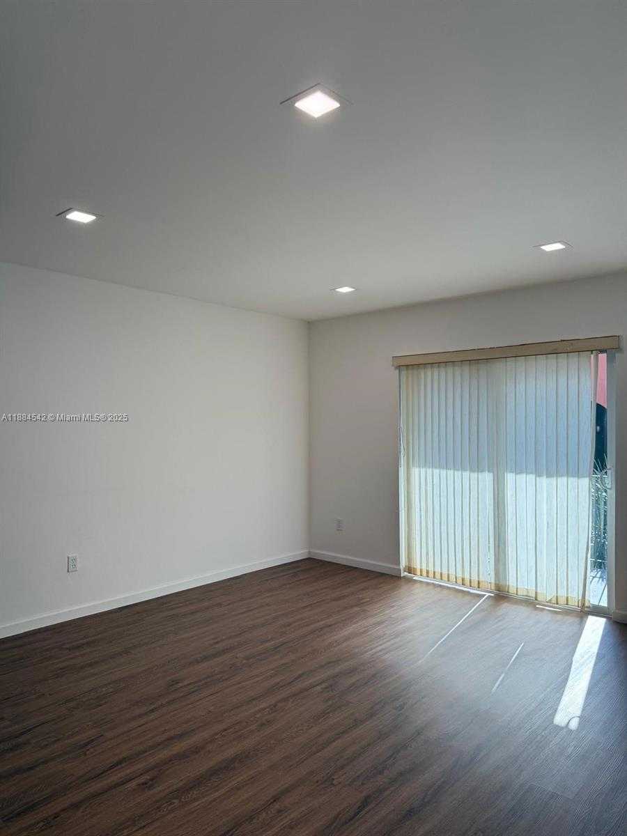 Small Image of 10794 NORTH KENDALL DR #B18, Miami Number 9