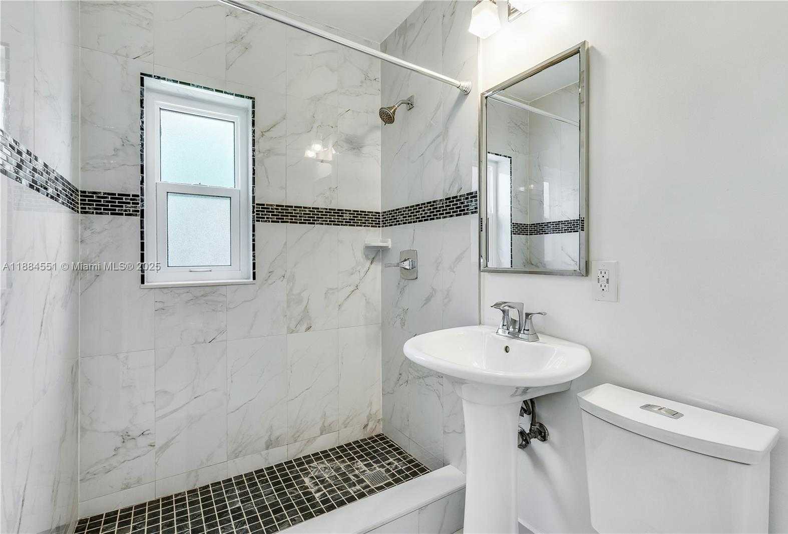 Small Image of 5900 SOUTH WEST 44TH TER, Miami Number 18