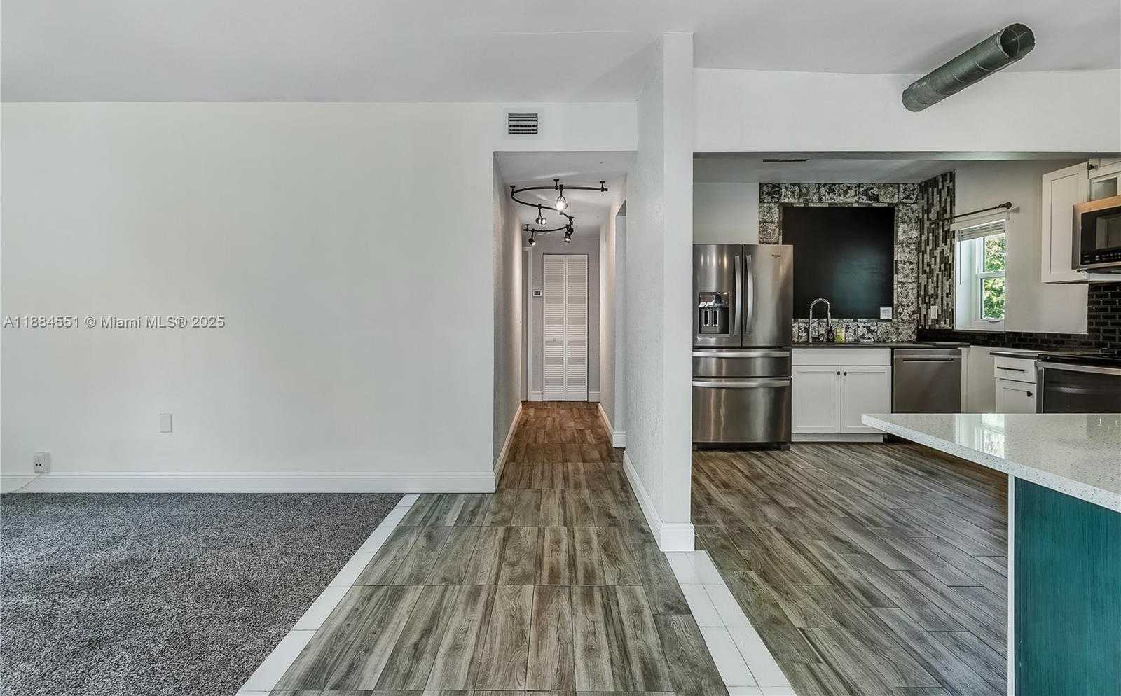 Small Image of 5900 SOUTH WEST 44TH TER, Miami Number 4