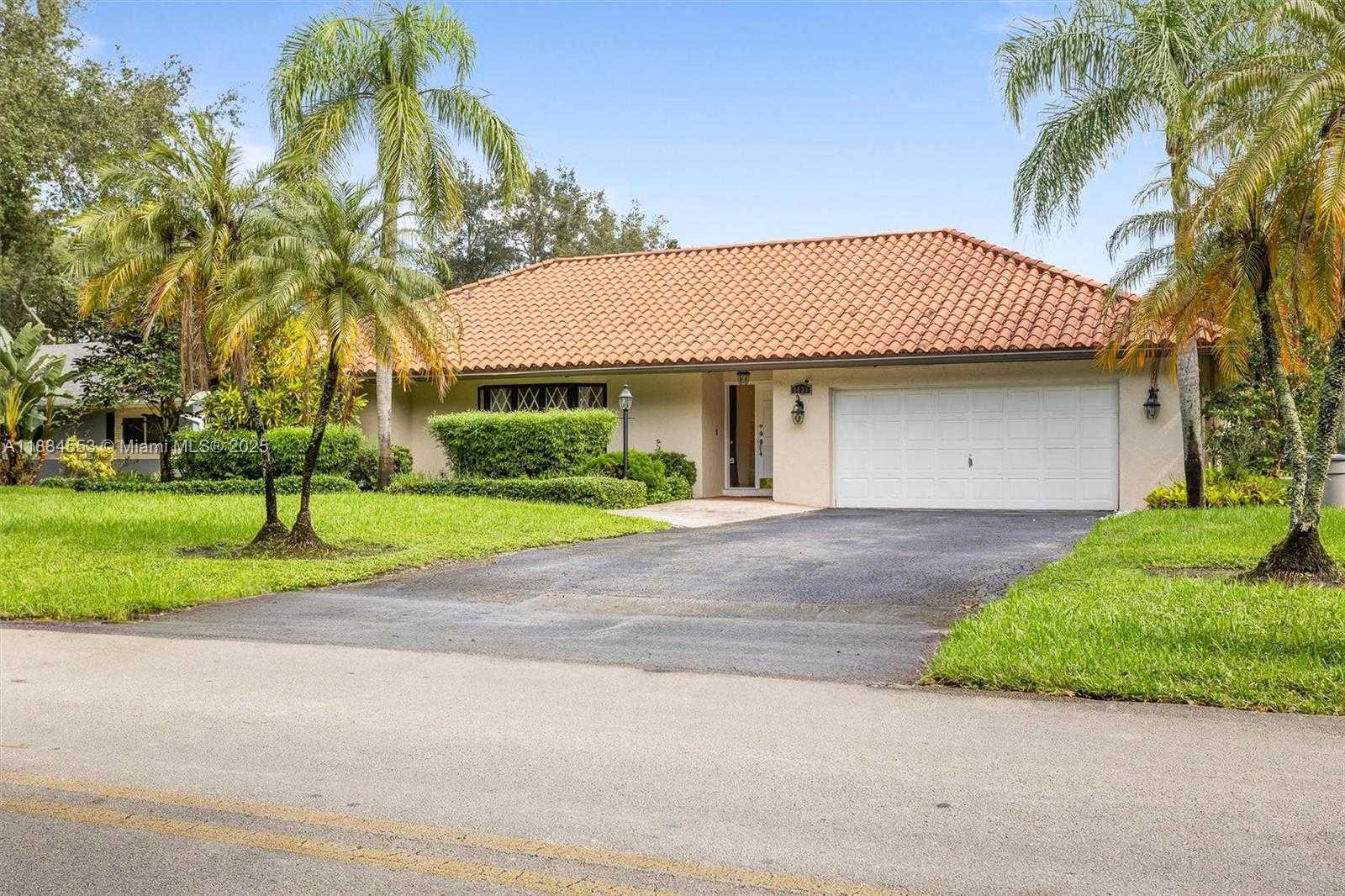 Small Image of 9031 NORTH NEW RIVER CANAL RD, Plantation Number 28