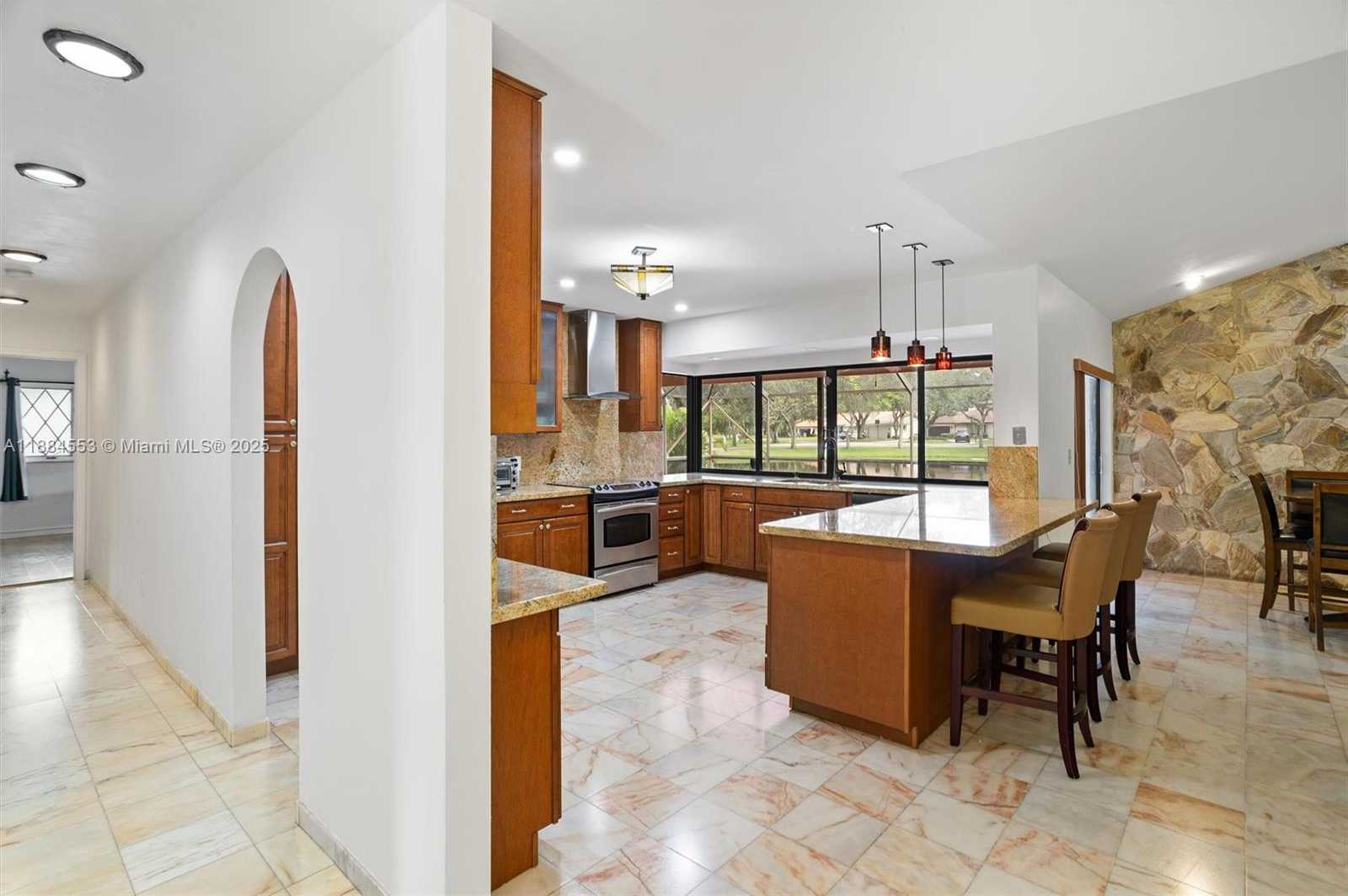 Small Image of 9031 NORTH NEW RIVER CANAL RD, Plantation Number 7