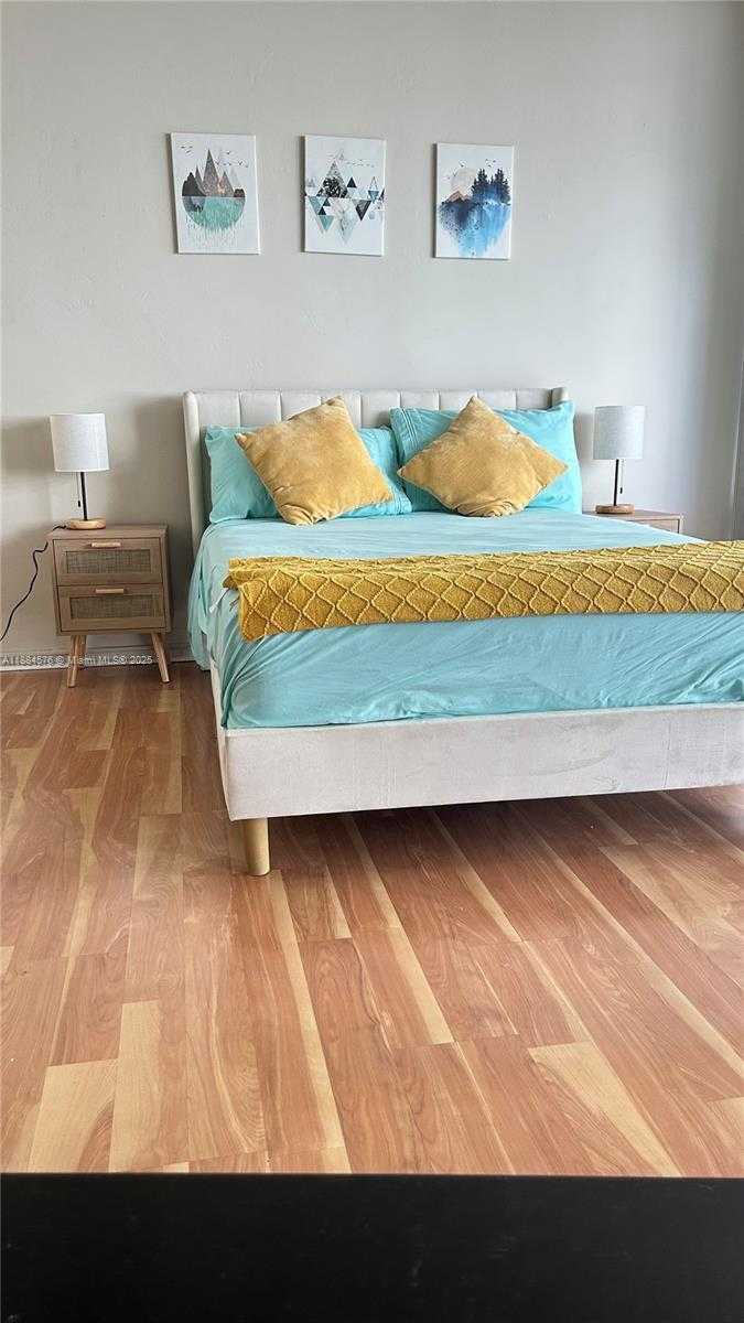 Small Image of 1408 SOUTH EAST BRICKELL BAY DR #216, Miami Number 28