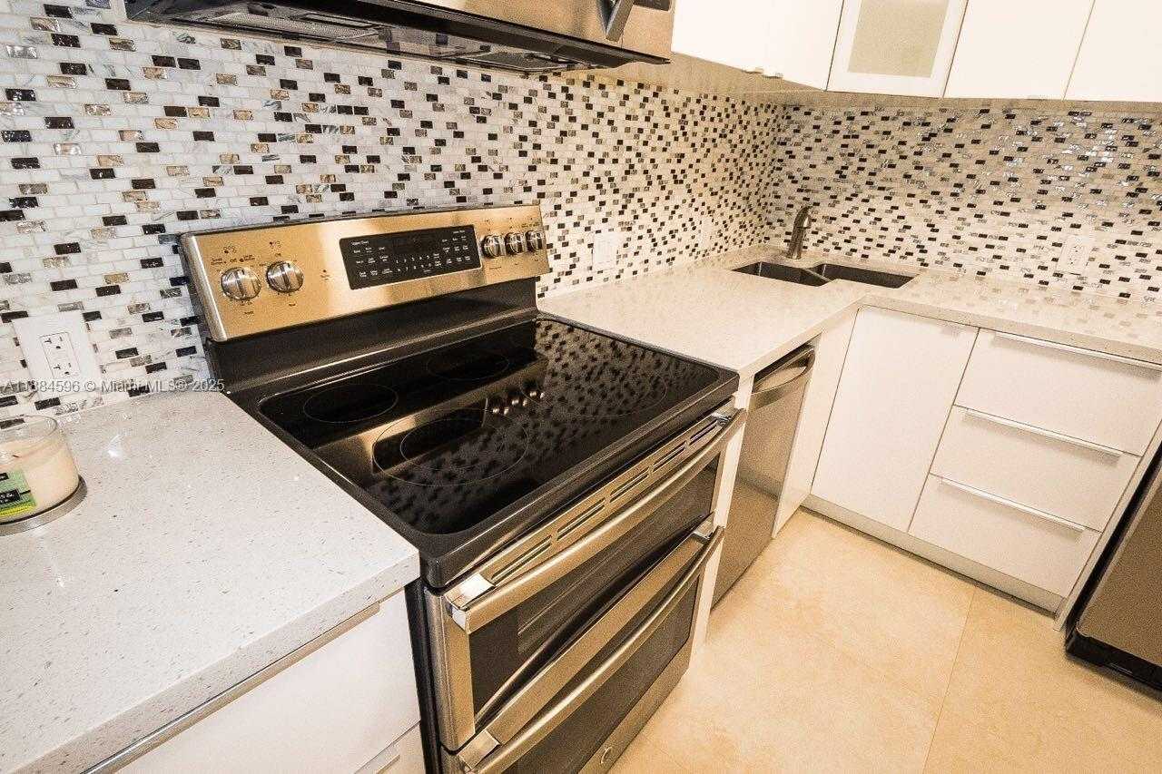 Imagen de Pequeño Objeto