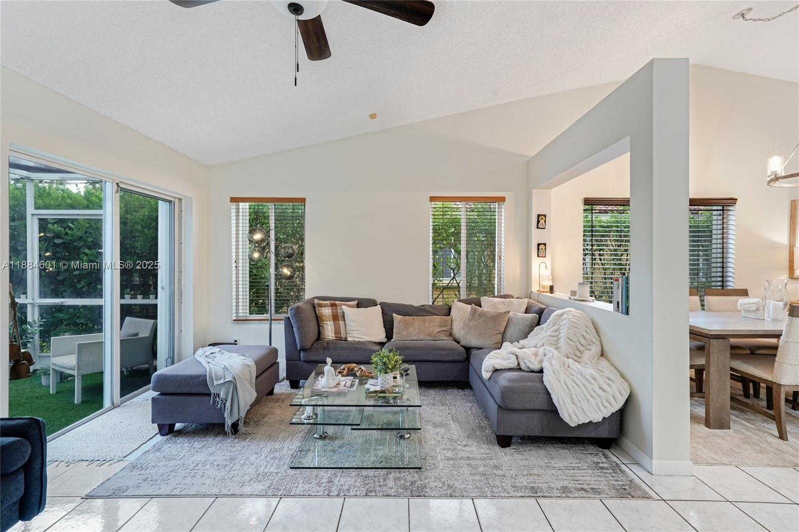 Small Image of 4216 MAHOGANY RIDGE DR, Weston Number 15