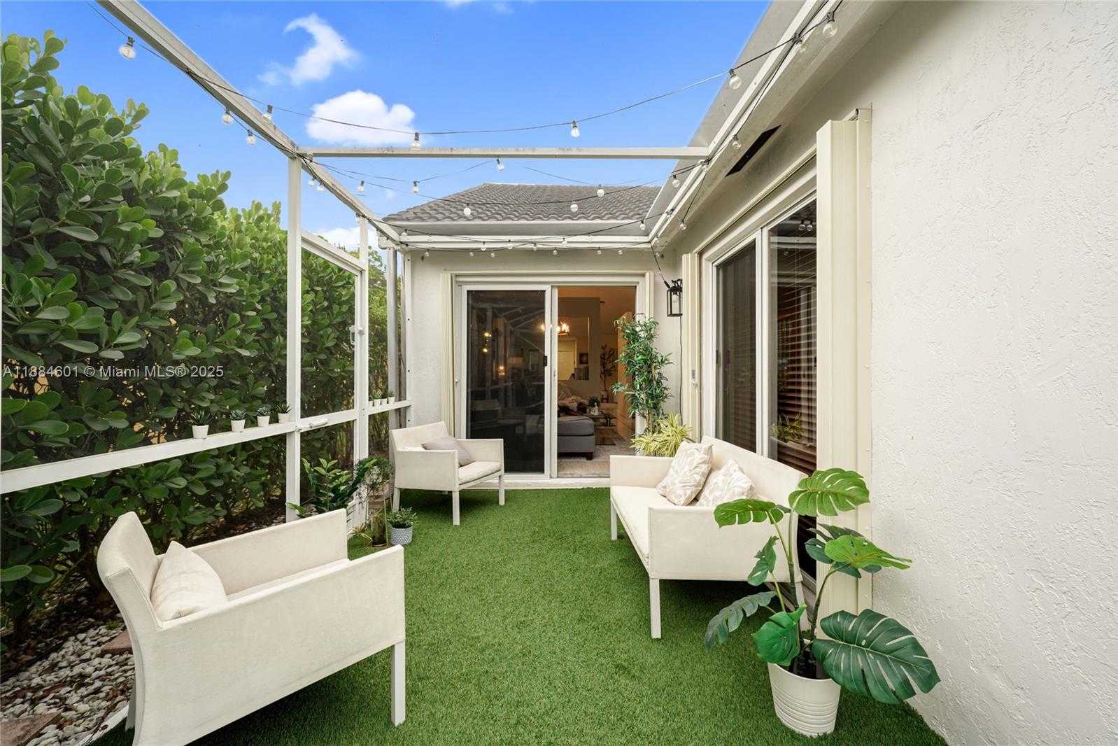 Small Image of 4216 MAHOGANY RIDGE DR, Weston Number 20