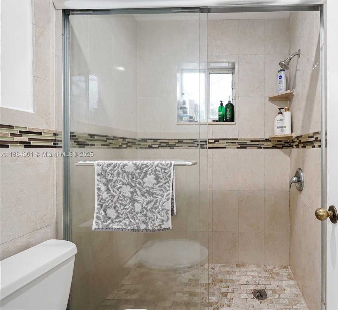 Small Image of 4216 MAHOGANY RIDGE DR, Weston Number 27