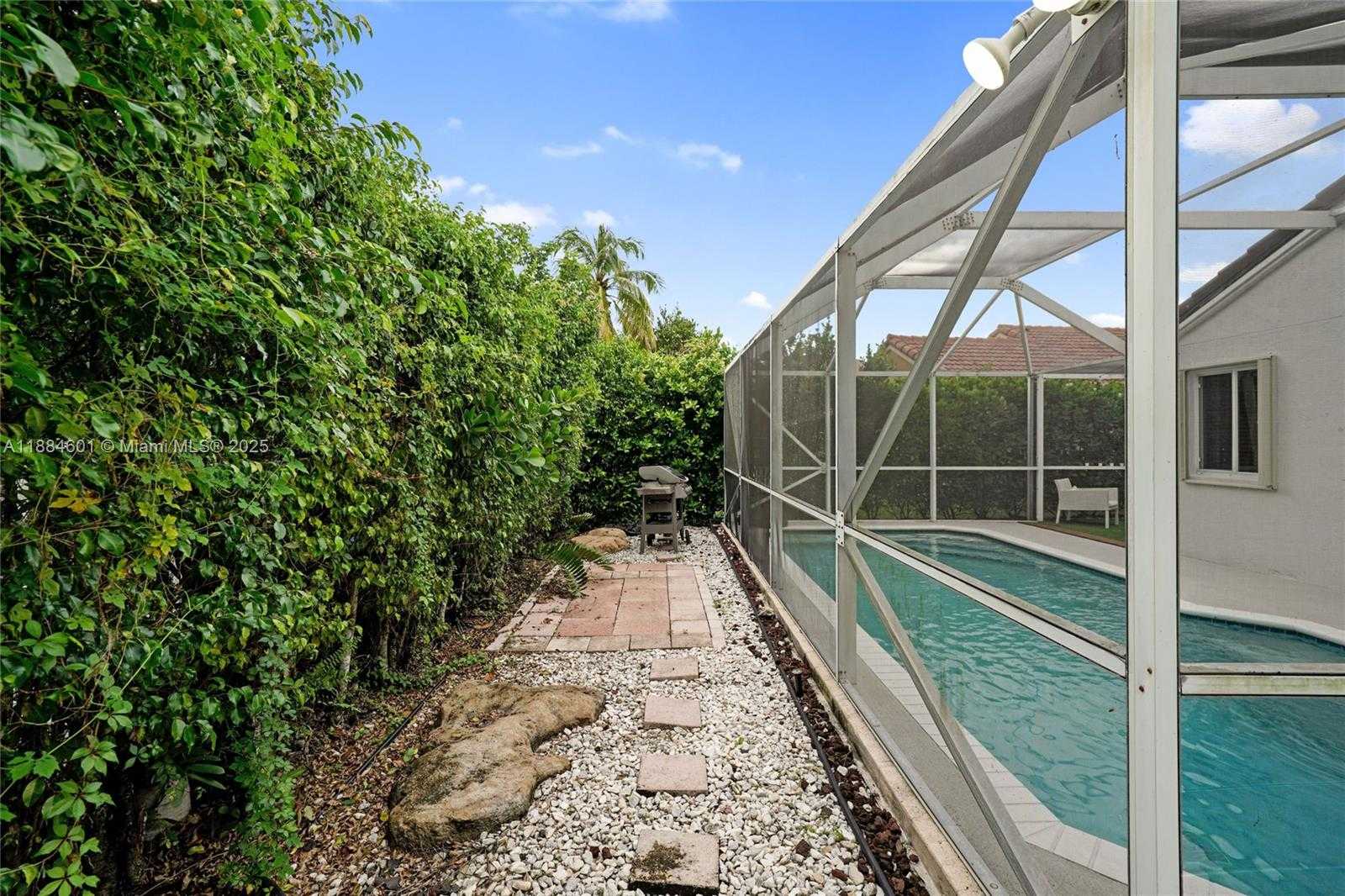 Small Image of 4216 MAHOGANY RIDGE DR, Weston Number 32