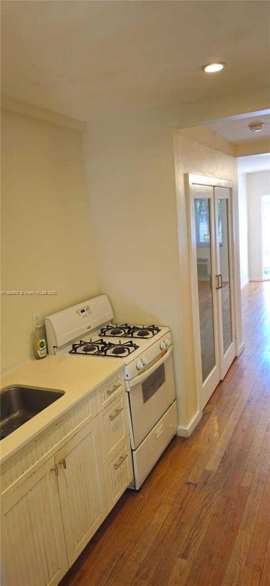 Small Image of 745 13TH ST #16, Miami Beach Number 21