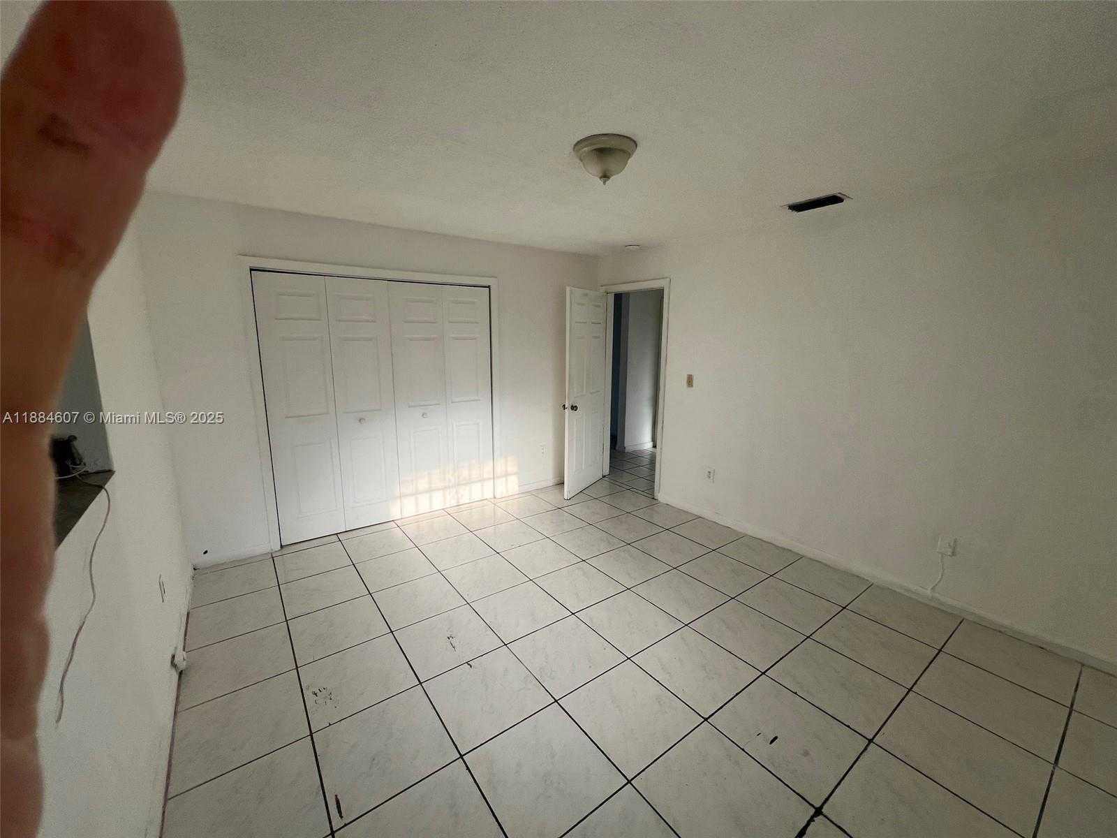 Small Image of 887 WEST 29TH ST #1, Hialeah Number 4
