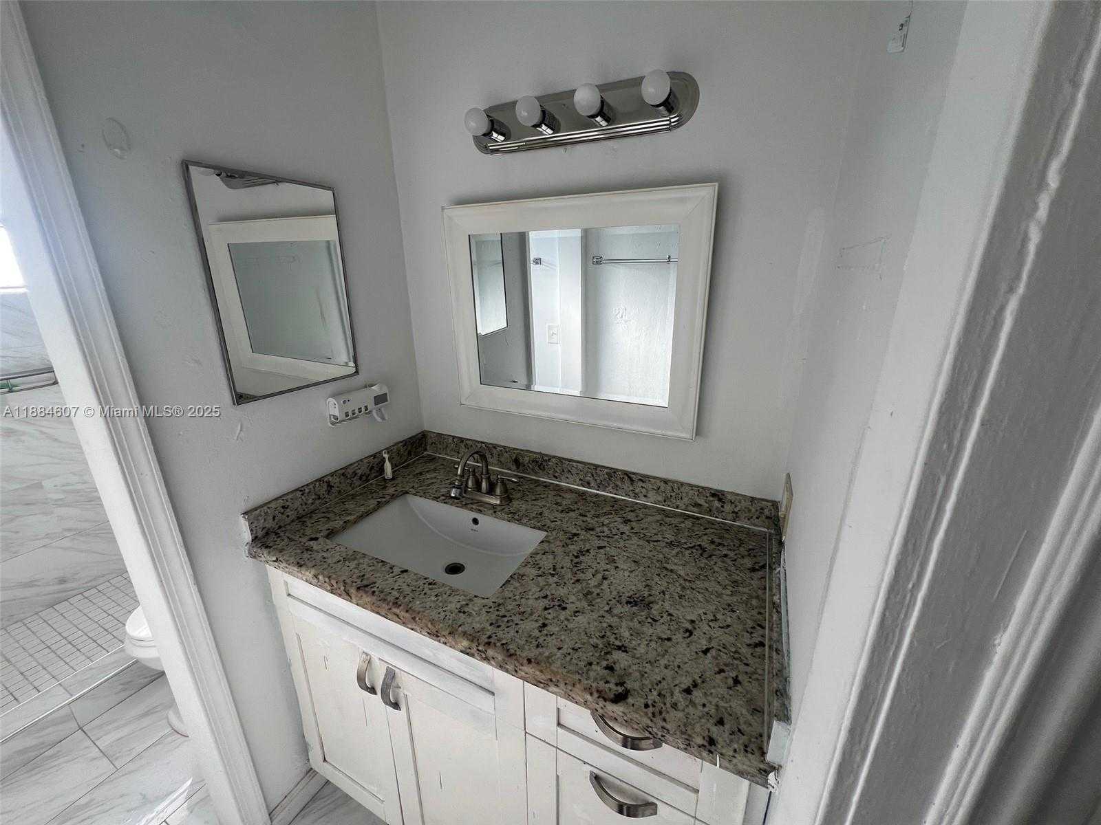 Small Image of 887 WEST 29TH ST #1, Hialeah Number 7