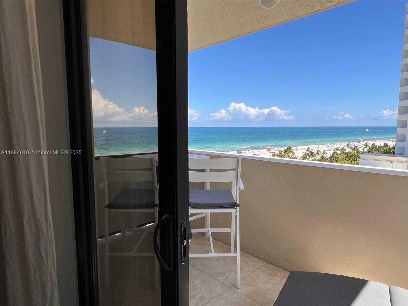 Small Image of 1623 COLLINS AVE #PH1012, Miami Beach Number 3