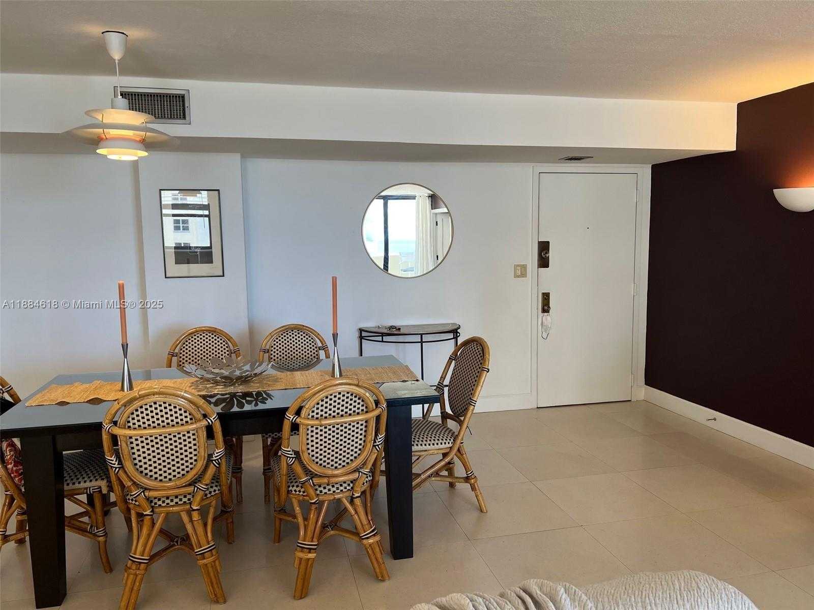 Small Image of 1623 COLLINS AVE #PH1012, Miami Beach Number 7