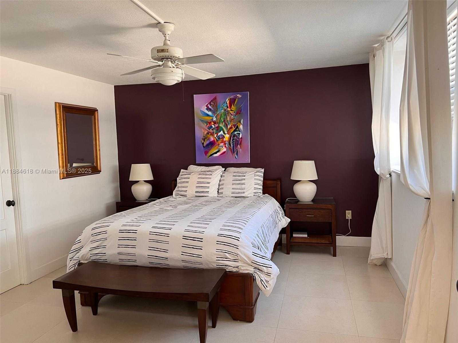 Small Image of 1623 COLLINS AVE #PH1012, Miami Beach Number 9