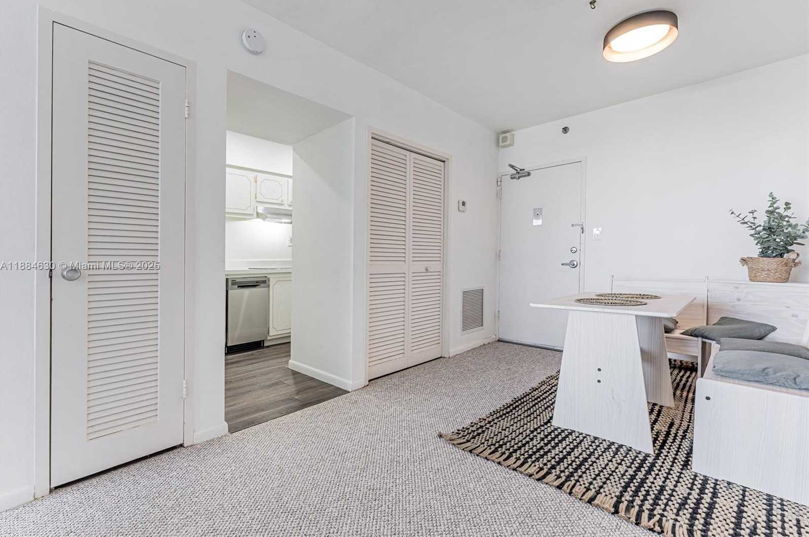 Small Image of 1000 WEST AVE #432, Miami Beach Number 16