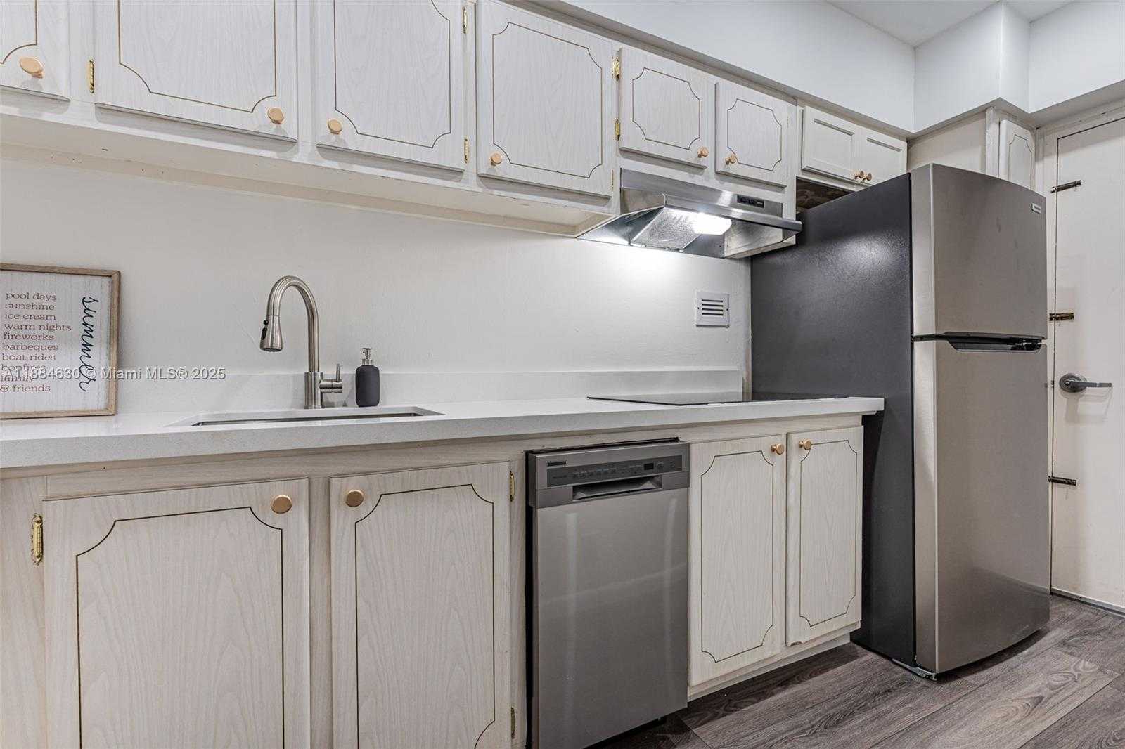 Small Image of 1000 WEST AVE #432, Miami Beach Number 19