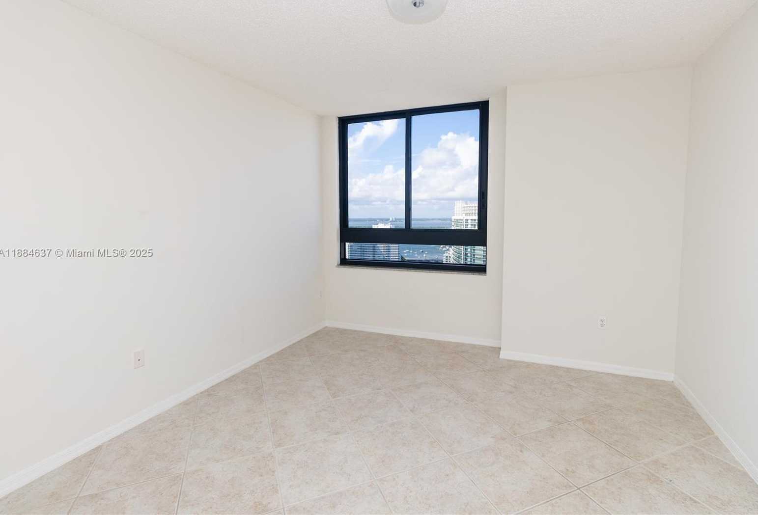 Small Image of 1330 WEST AVE #3405, Miami Beach Number 12
