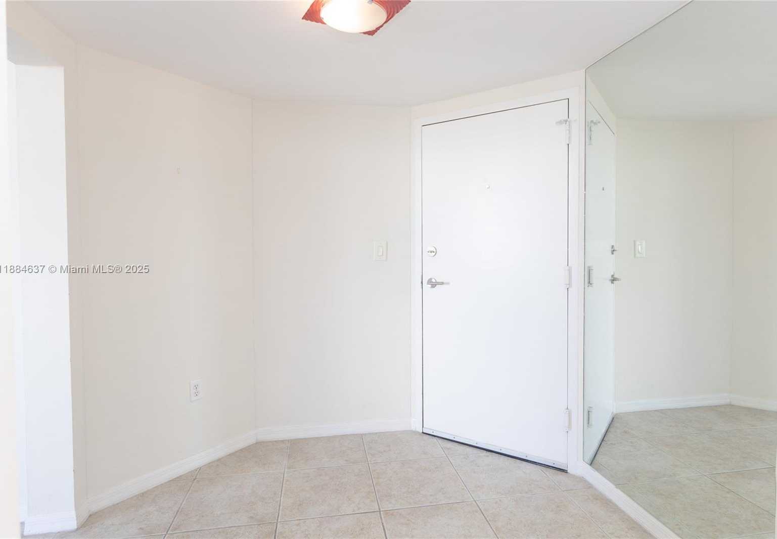 Small Image of 1330 WEST AVE #3405, Miami Beach Number 8