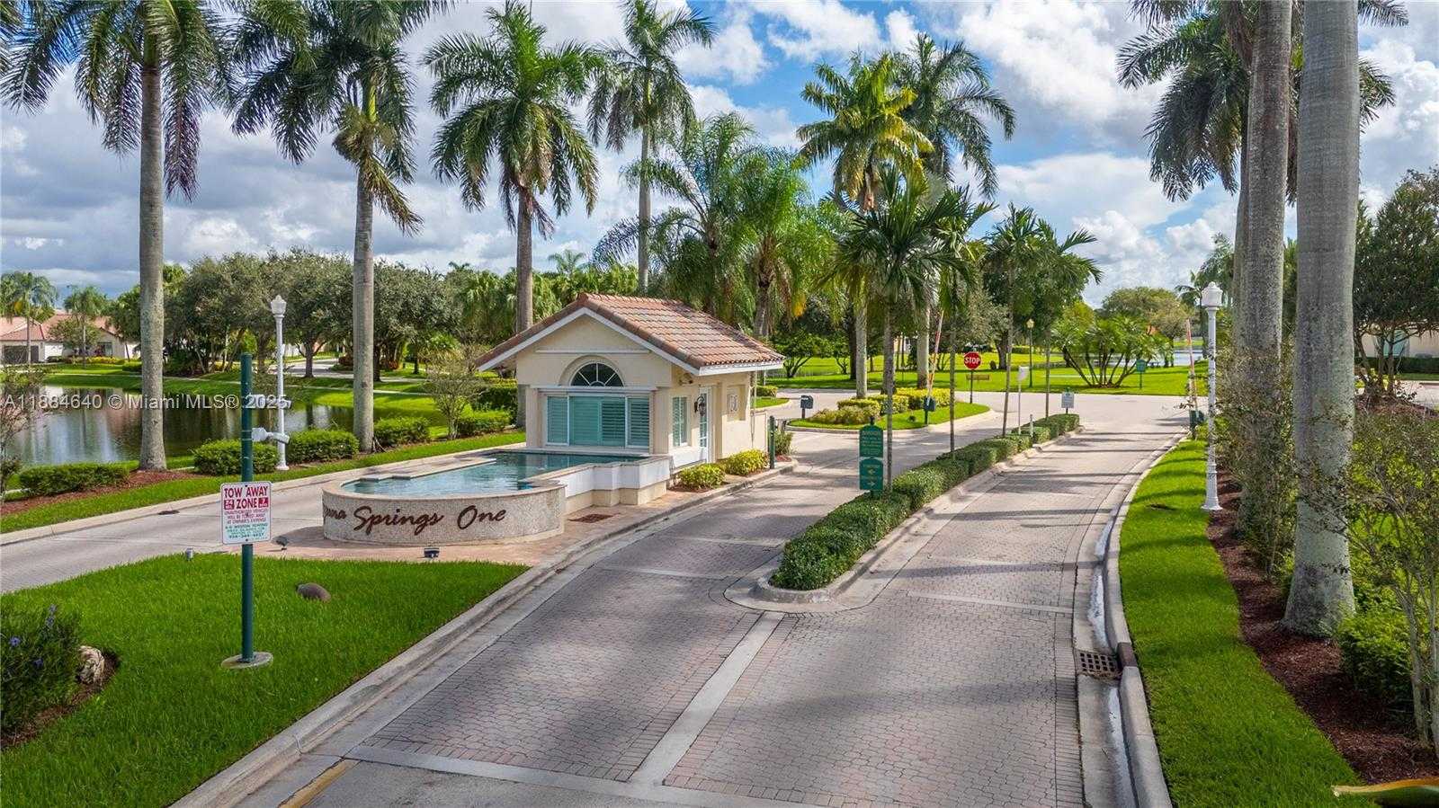 Small Image of 1060 CAPISTRANO, Weston Number 3