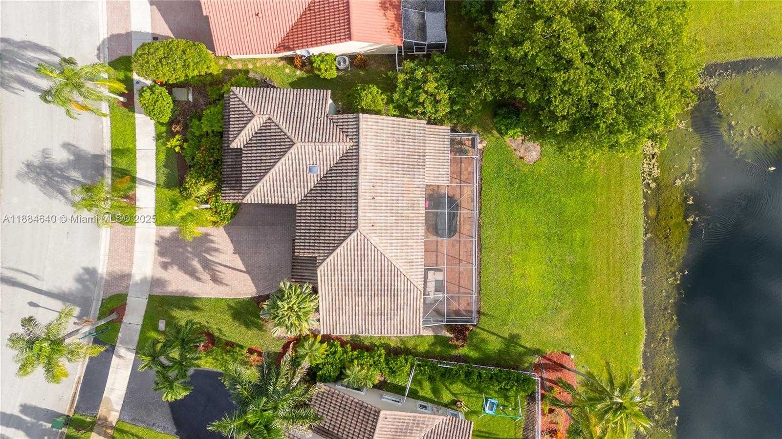 Small Image of 1060 CAPISTRANO, Weston Number 31