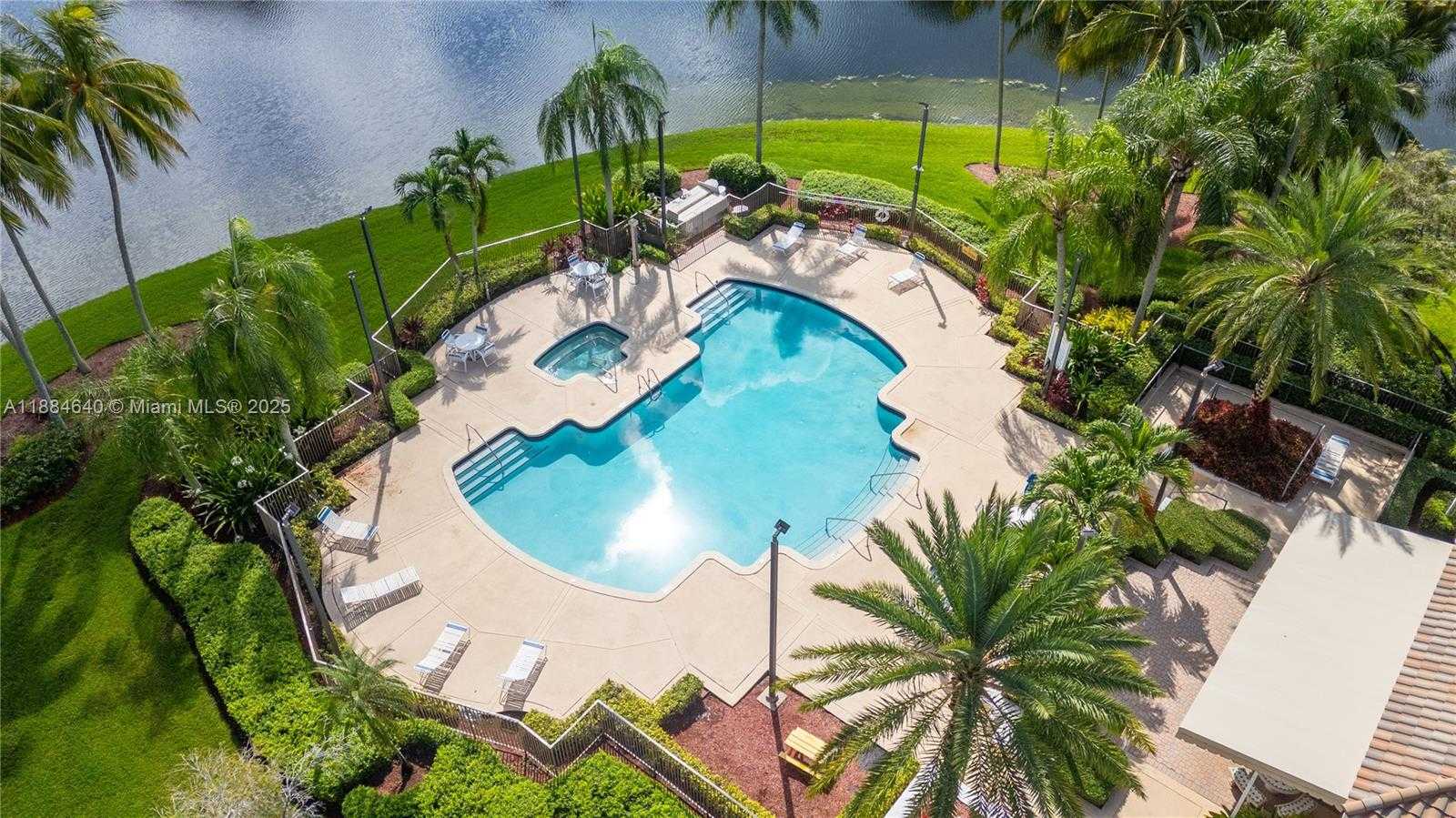 Small Image of 1060 CAPISTRANO, Weston Number 36