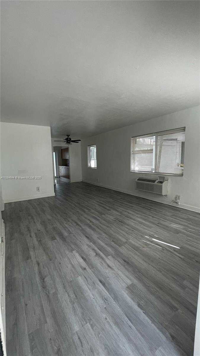 Small Image of 320 86TH ST #3, Miami Beach Number 3