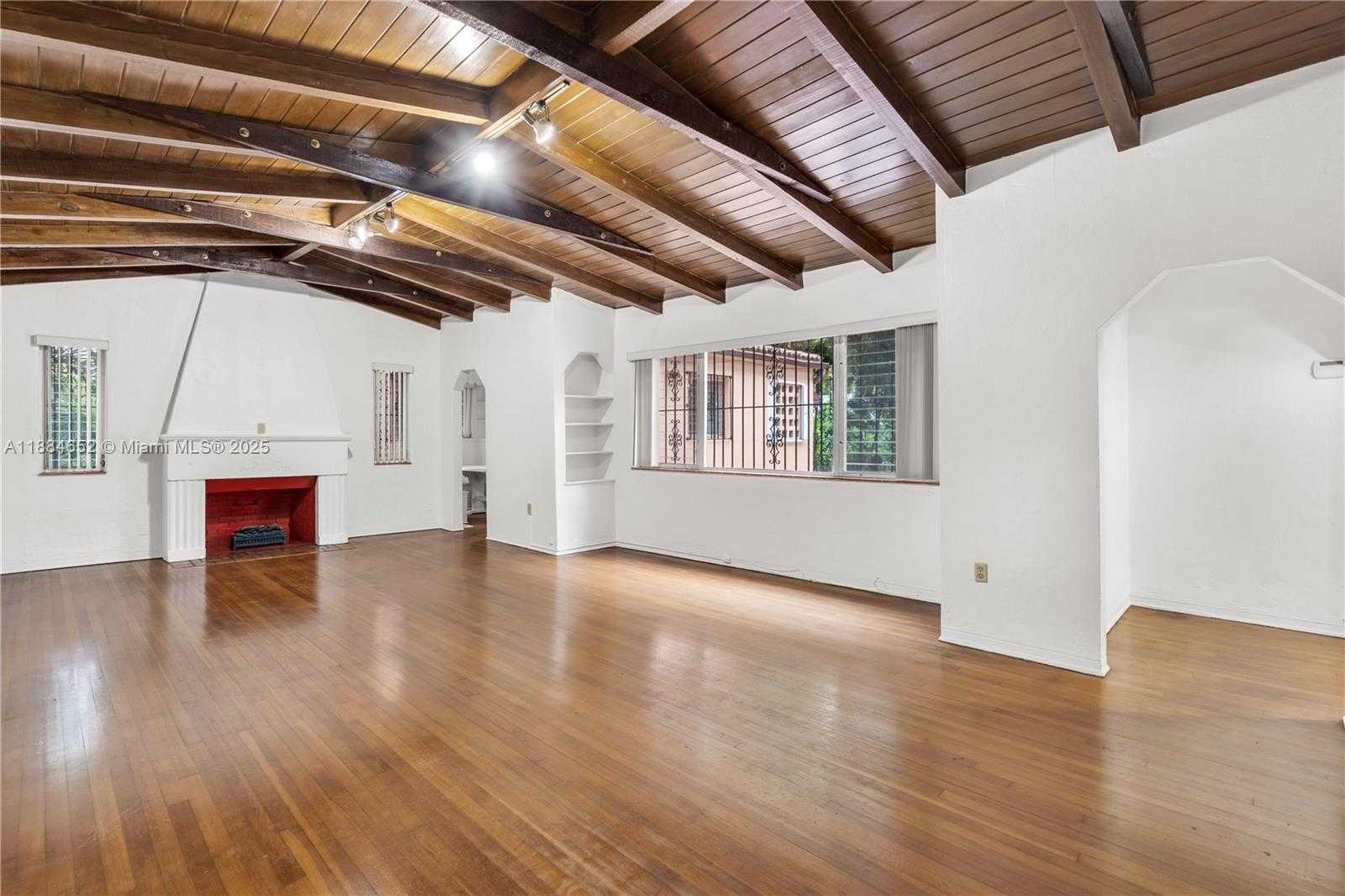 Small Image of 1225 WALLACE ST, Coral Gables Number 3