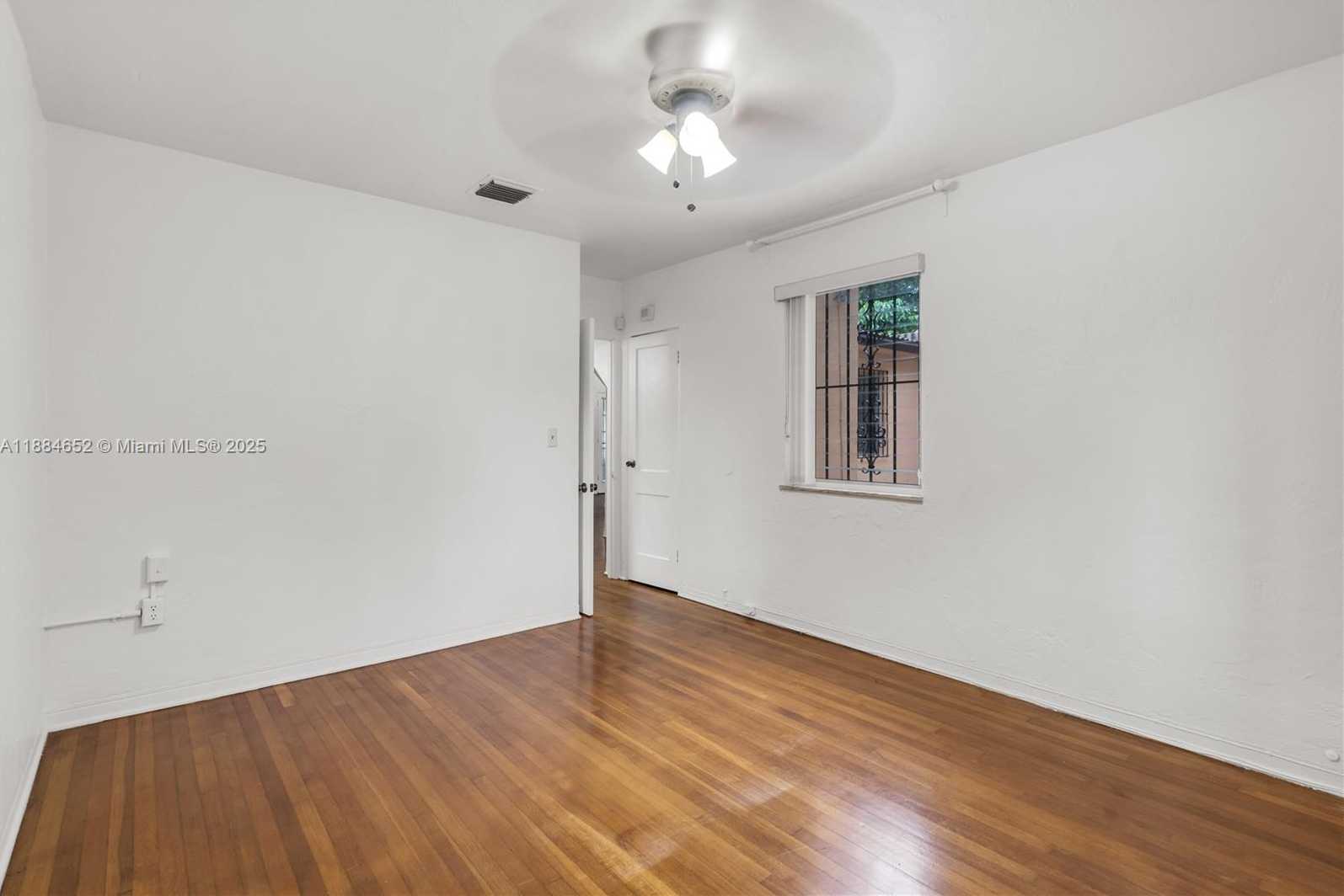 Small Image of 1225 WALLACE ST, Coral Gables Number 7