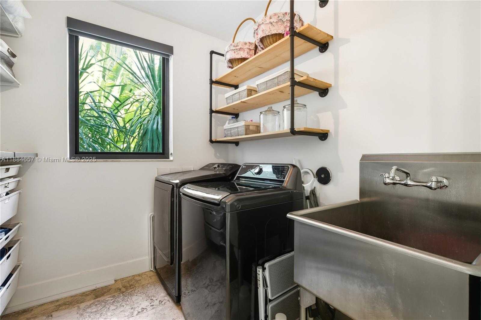 Small Image of 3782 EL PRADO BLVD #1, Miami Number 26