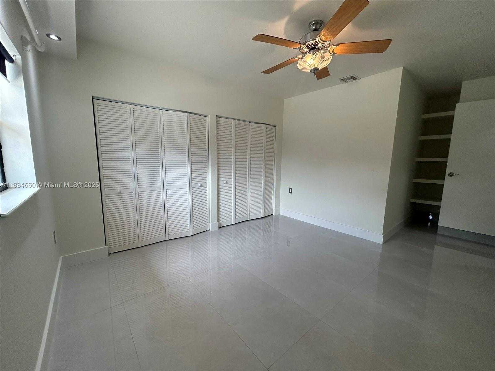 Small Image of 20627 NORTH EAST 9TH PL, Miami Number 9