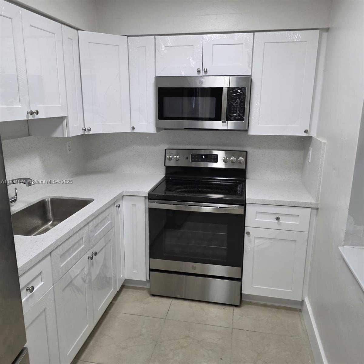Small Image of 1951 SOUTH WEST 70TH WAY, North Lauderdale Number 3