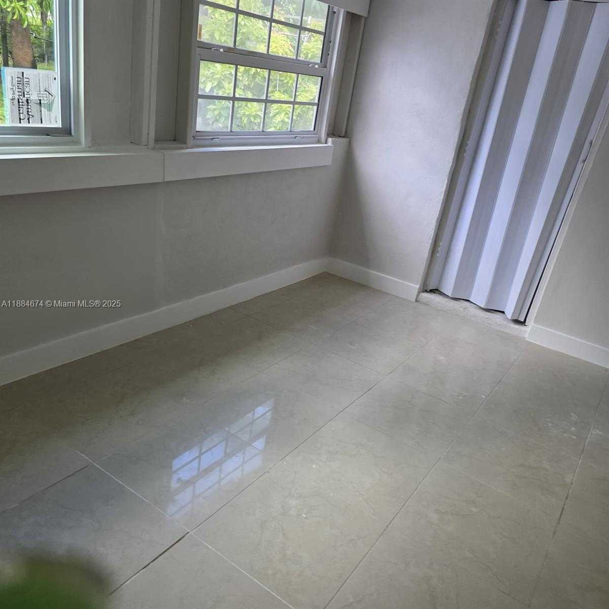 Small Image of 1951 SOUTH WEST 70TH WAY, North Lauderdale Number 5