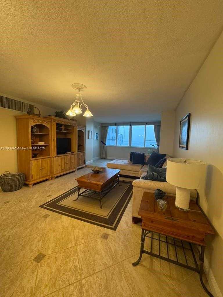 Small Image of 5005 COLLINS AVE #714, Miami Beach Number 11