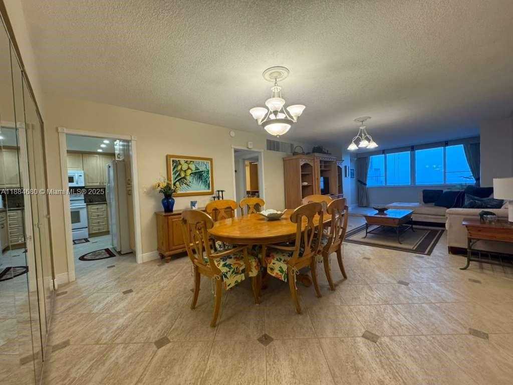Small Image of 5005 COLLINS AVE #714, Miami Beach Number 12