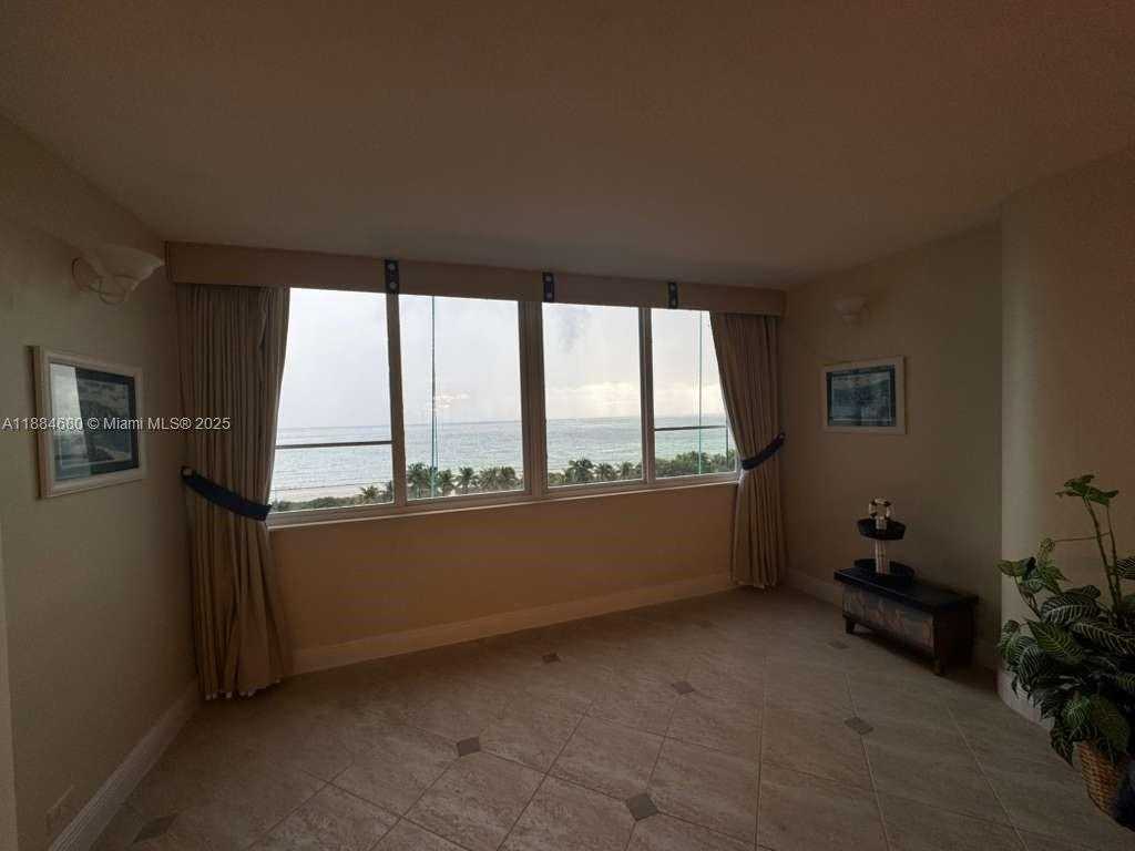 Small Image of 5005 COLLINS AVE #714, Miami Beach Number 25