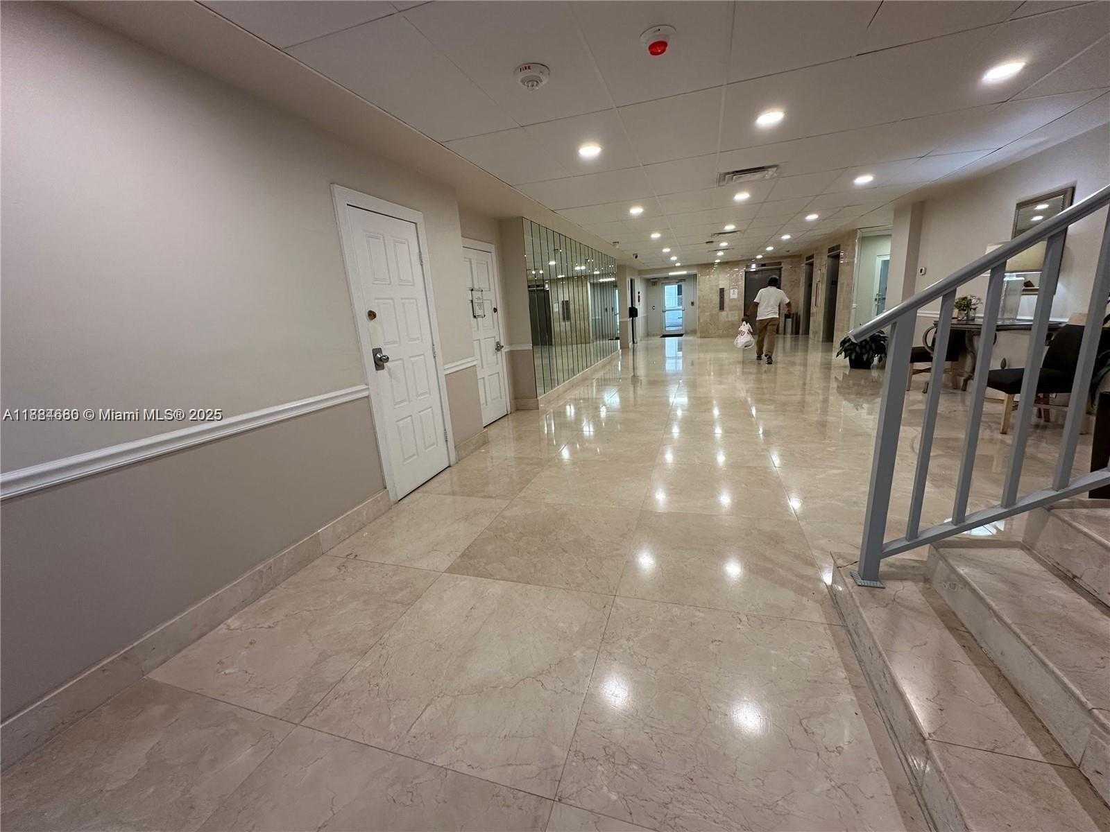 Small Image of 5005 COLLINS AVE #714, Miami Beach Number 35